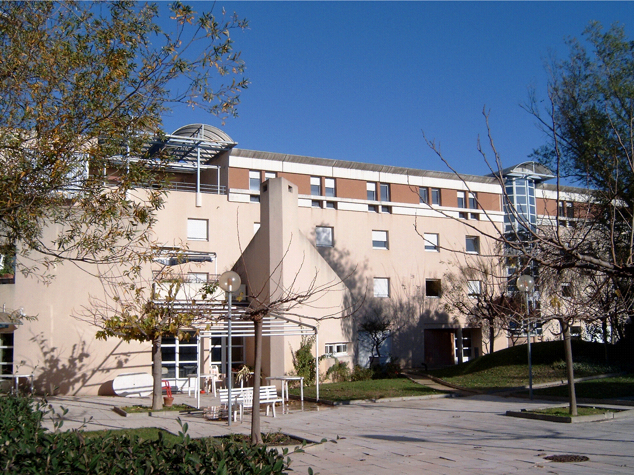 EHPAD Oustaù, hôpital de Beaucaire / Hôpitaux des portes de Camargue